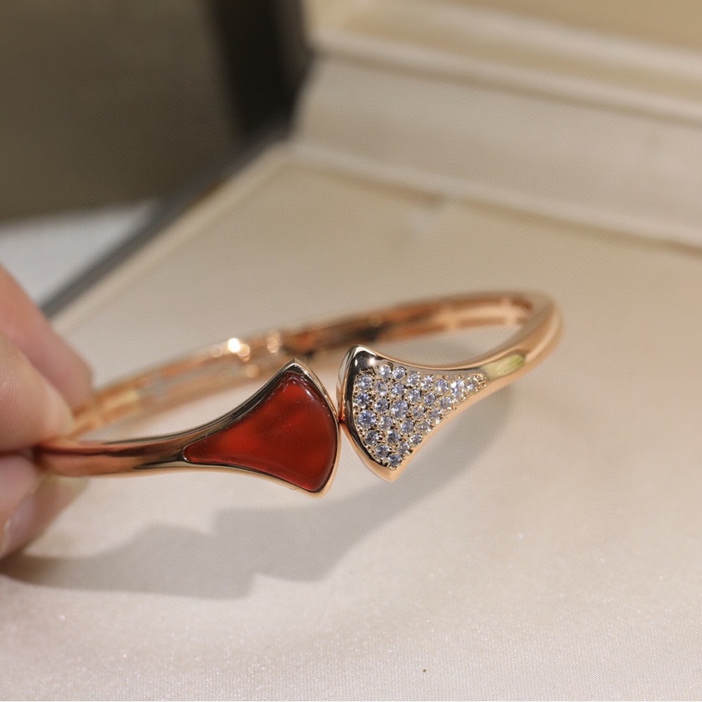BulgariChic Gold and Red Women's Bracelet - Picture 4 of 5